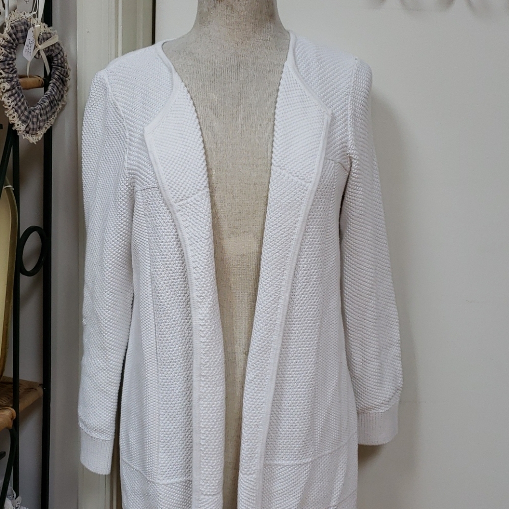 White label, the white company size 10
